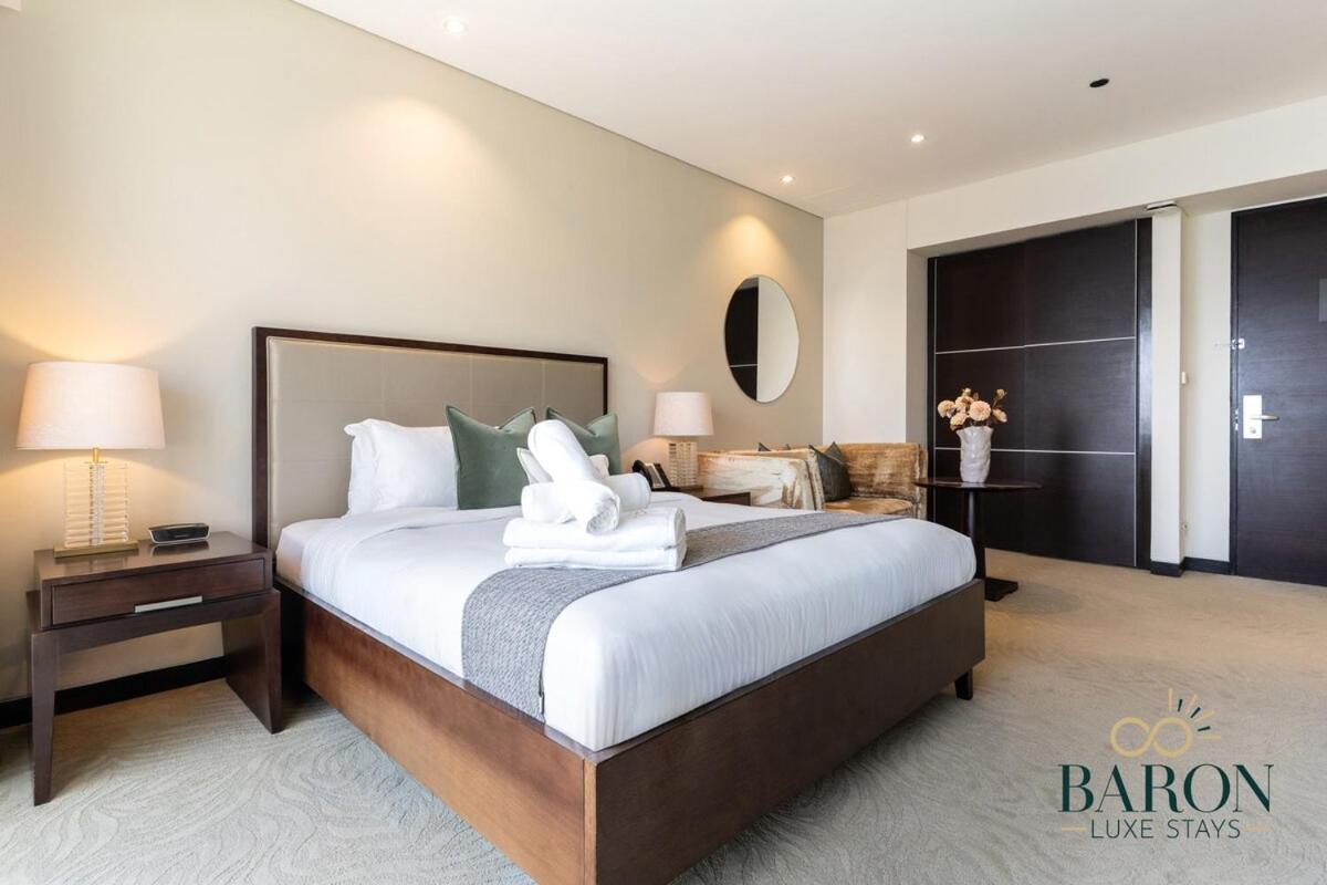 Classy Emaar Residences Marina Apartment Dubai