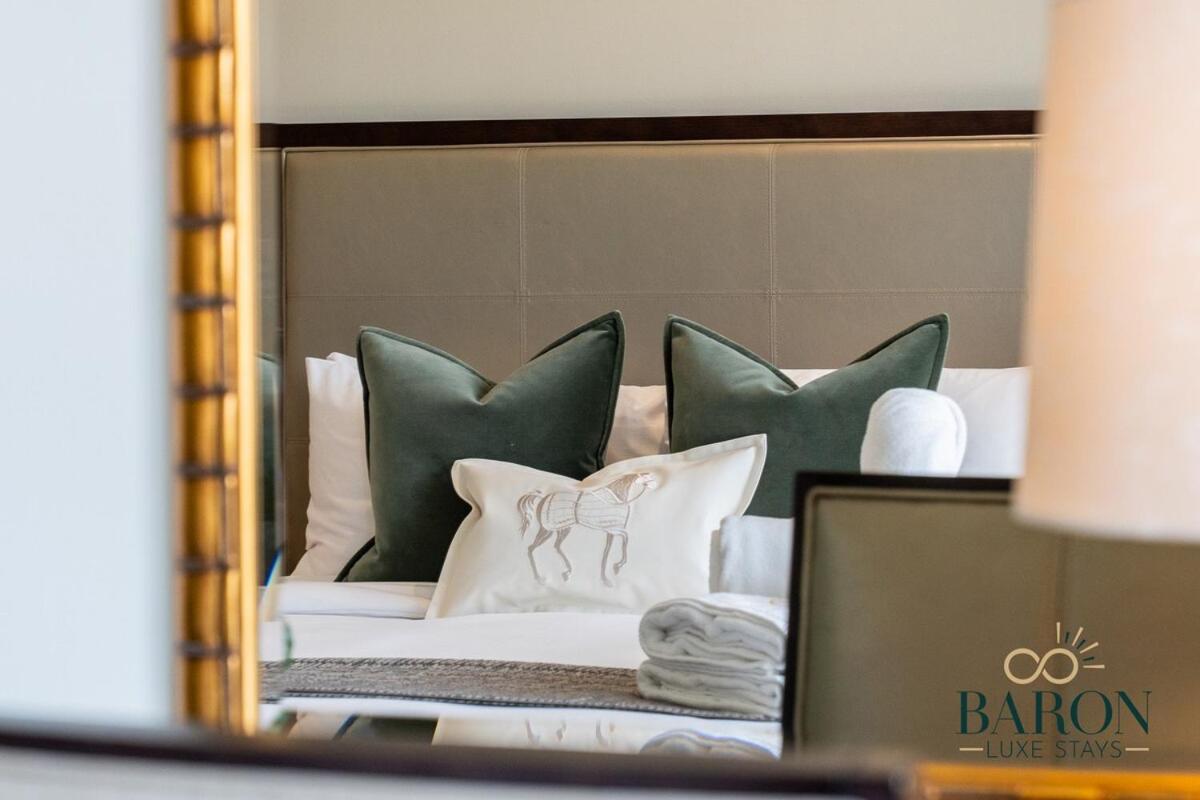 Classy Emaar Residences Marina Apartment *